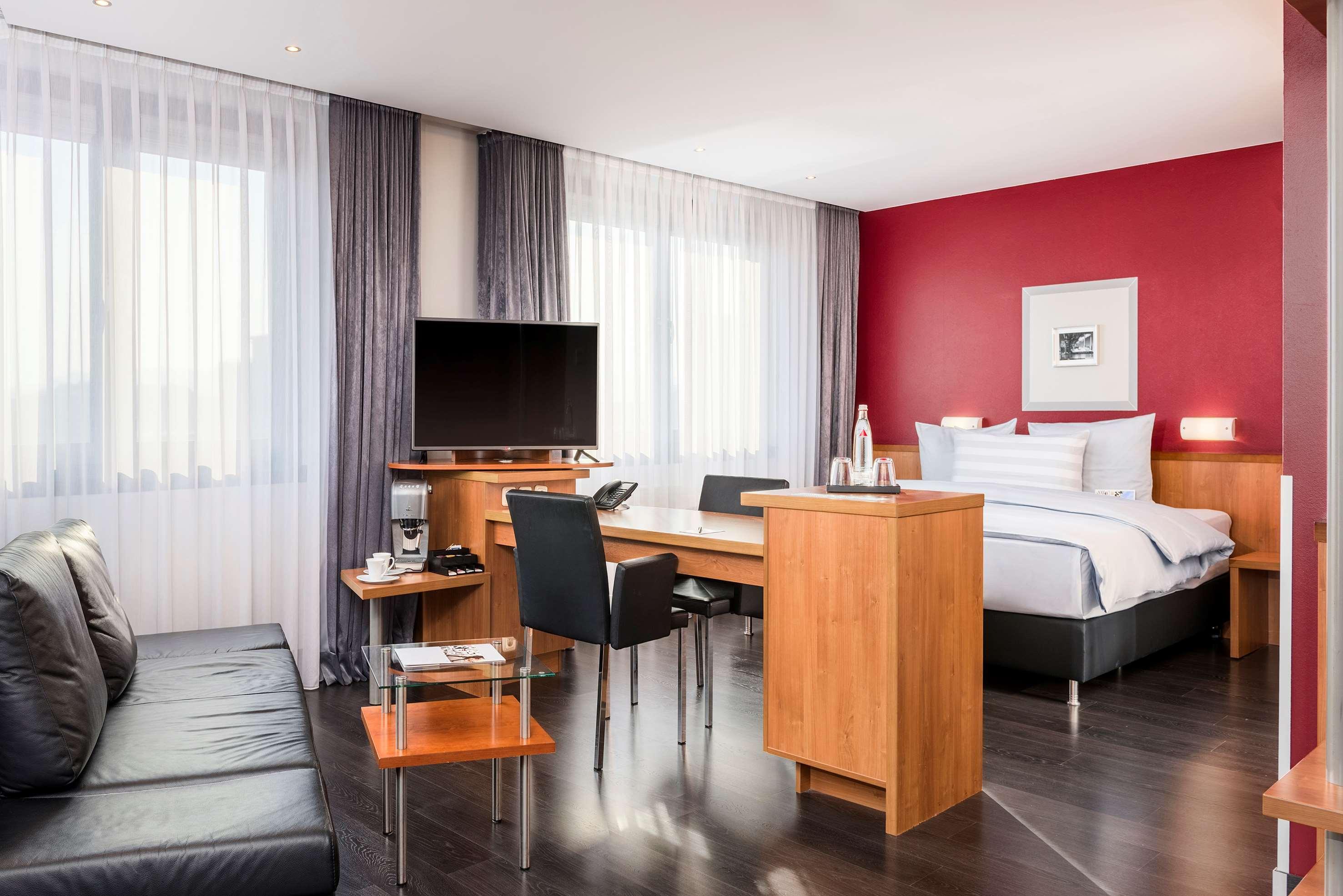 Hotel Wolfsburg Centrum, Affiliated By Melia מראה חיצוני תמונה